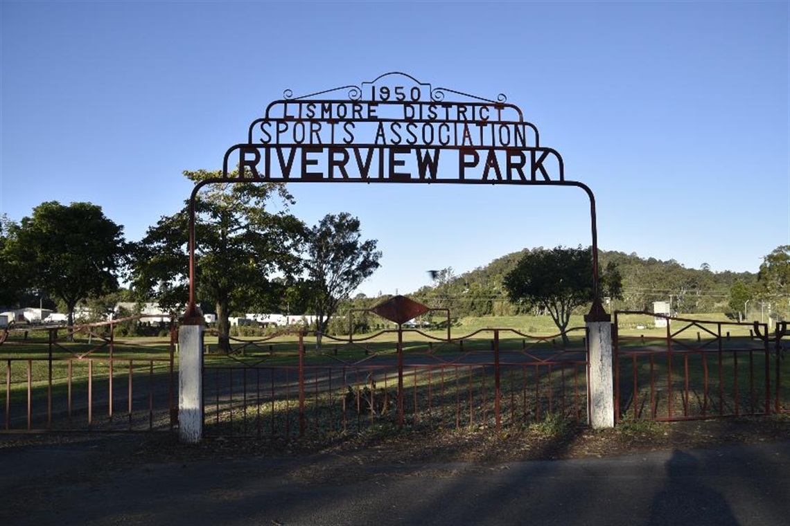 The front gates at Riverview Park.