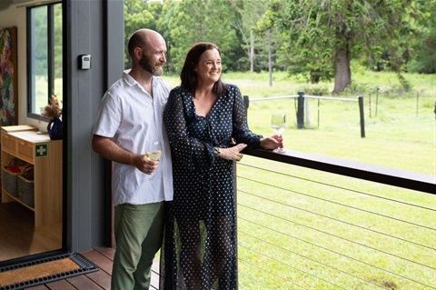 Contained-in-Nimbin-NSW-Tourism-Awards-Gold-Winner-2023.jpg