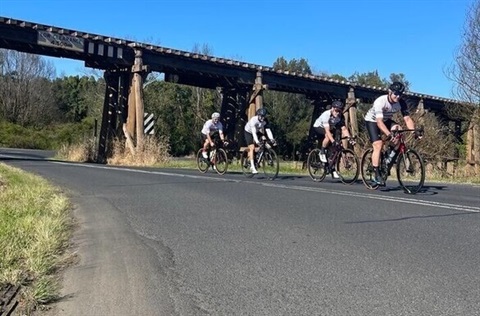 Road_race-text12233.jpg